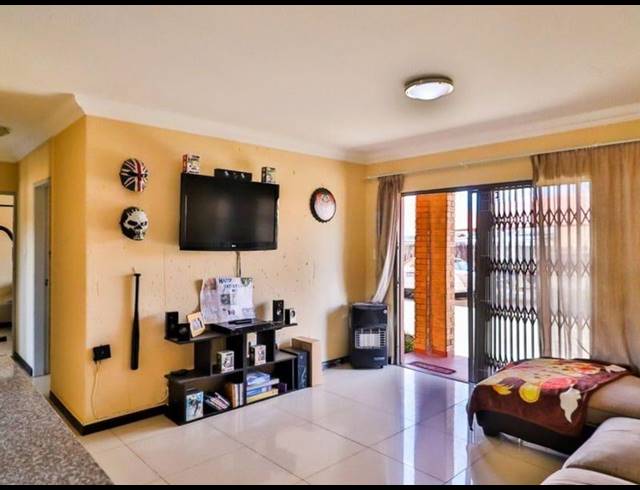 3 BEDROOM TOWNHOUSE FOR SALE IN BRACKENDOWNS